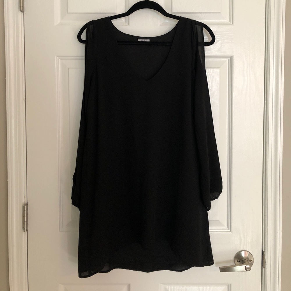 Open arm black dress